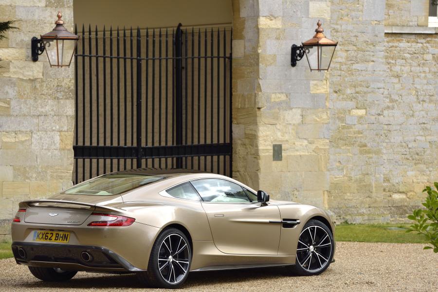  Aston Martin Vanquish 2012 года  (WW) (фото 106 из 167)